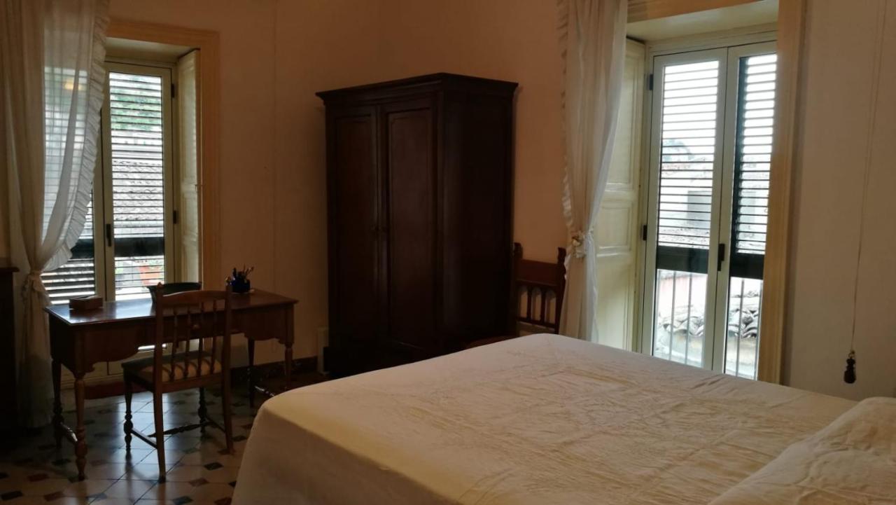 Casa Vacanza Vico Medica Modica Exterior foto